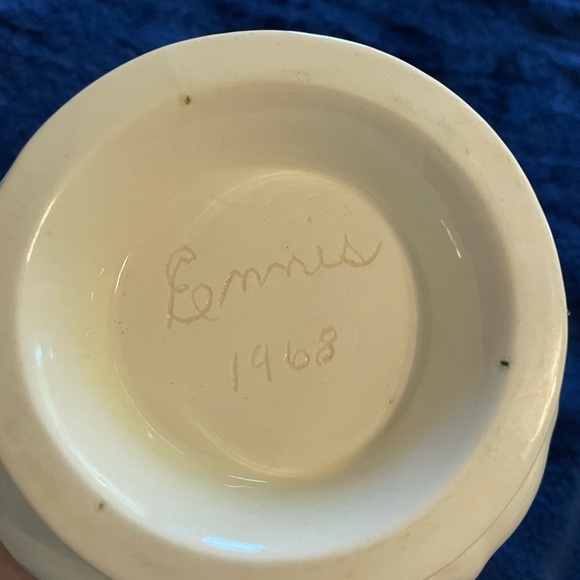 Ceramic Ivory Pitcher 1968 Ennis Raised Design‎ - Picture 7 of 7
